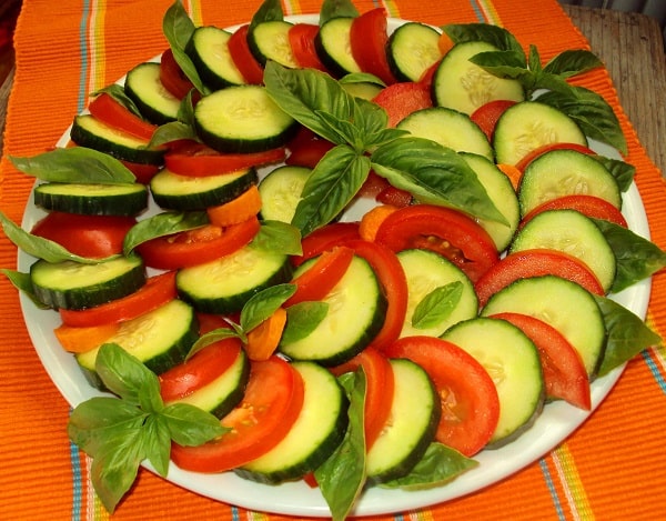 Tomato Cucumber Salad - immune system - eat raw food